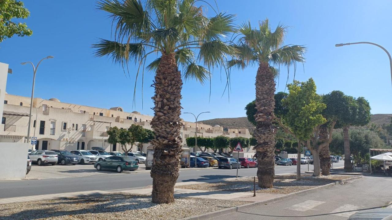 Casa Del Pez Vivienda A Pie De Calle En Agua Amarga A 250 Metros De La Playa Экстерьер фото